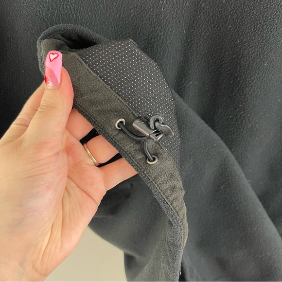 THE NORTH FACE Men’s TNF Black Fleece WindWall Mock Neck Sleeveless Vest - Picture 15 of 15